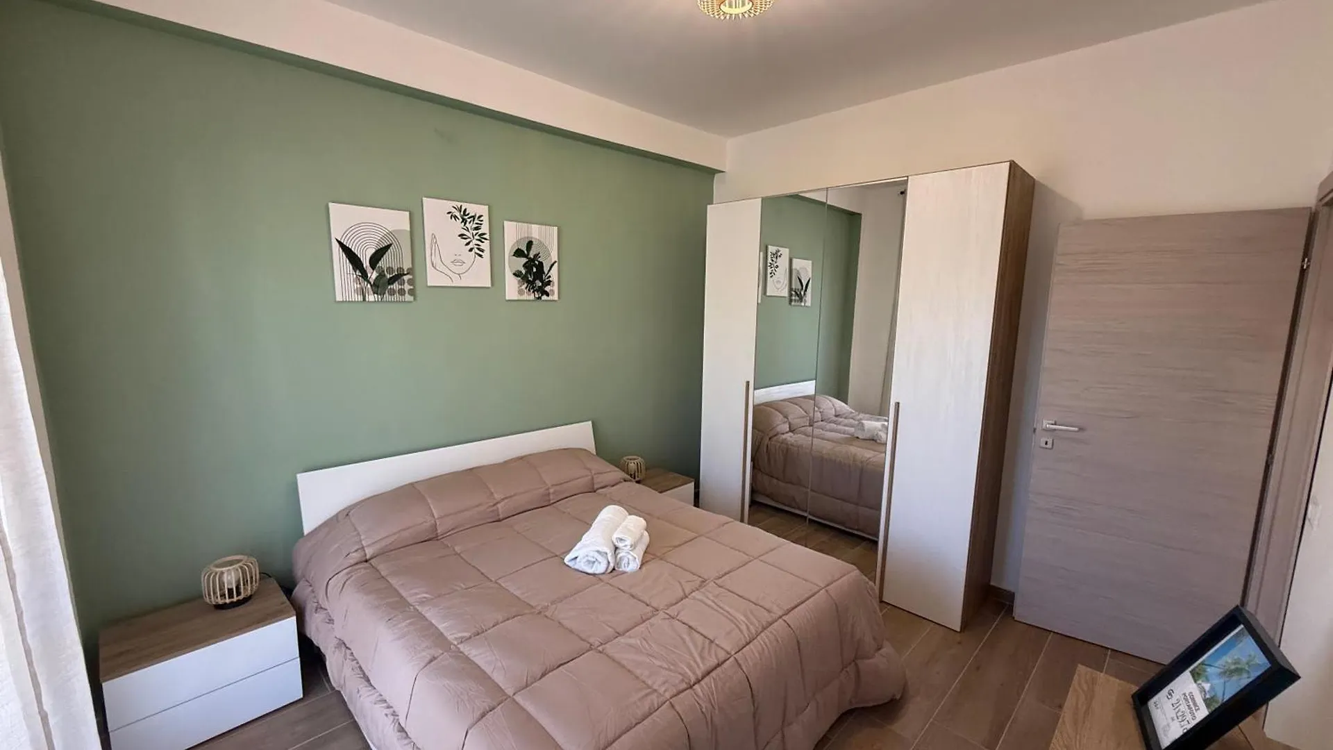 Heroes Apartments Catania Italy